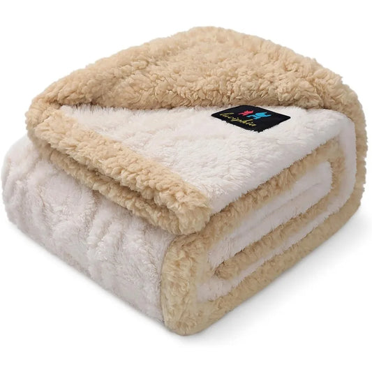 Reversible Waterproof Pet Blanket – a cozy Sherpa fleece sofa protector that keeps furniture clean, dry, and snuggle-ready